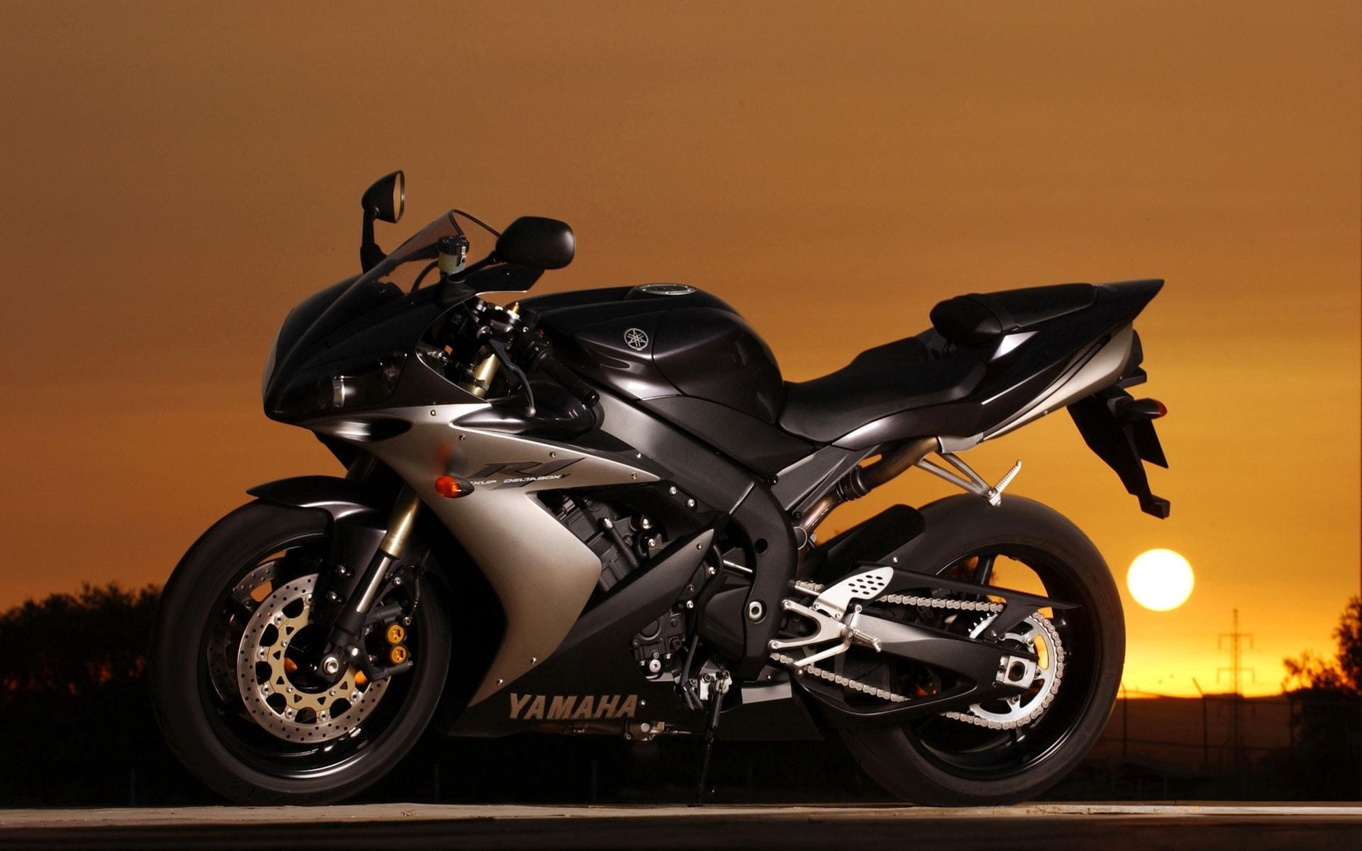 Yamaha R Wallpapers Hd